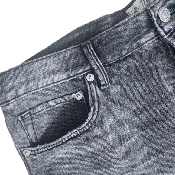 We The Free Womens Shorts Size 30 Black Wash Distressed Cut Off Button Fly. - Picture 4 of 9